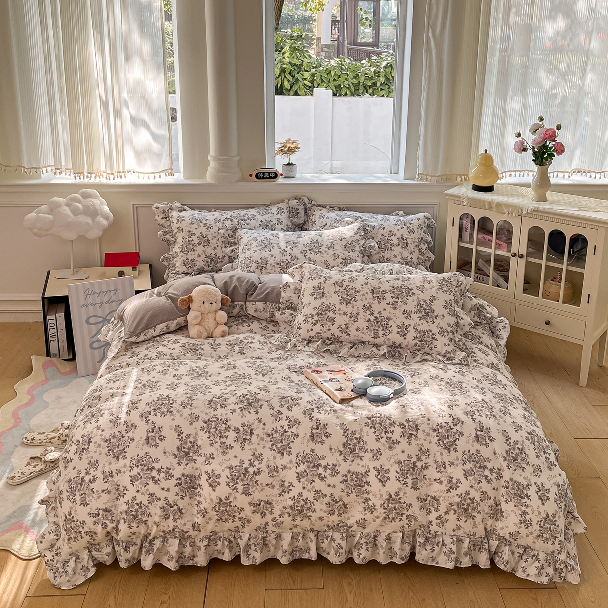 91家纺网 家纺一手货源 找家纺 摩妮卡 2026新款泡泡纱韩版印花花边四件套 水墨玫瑰