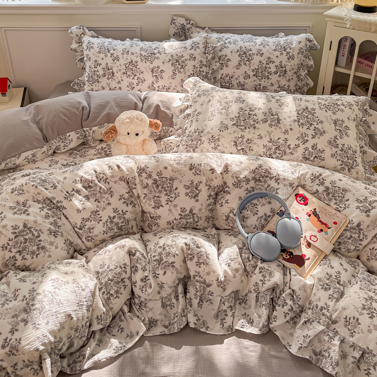 91家纺网 家纺一手货源 找家纺 摩妮卡 2026新款泡泡纱韩版印花花边四件套 水墨玫瑰