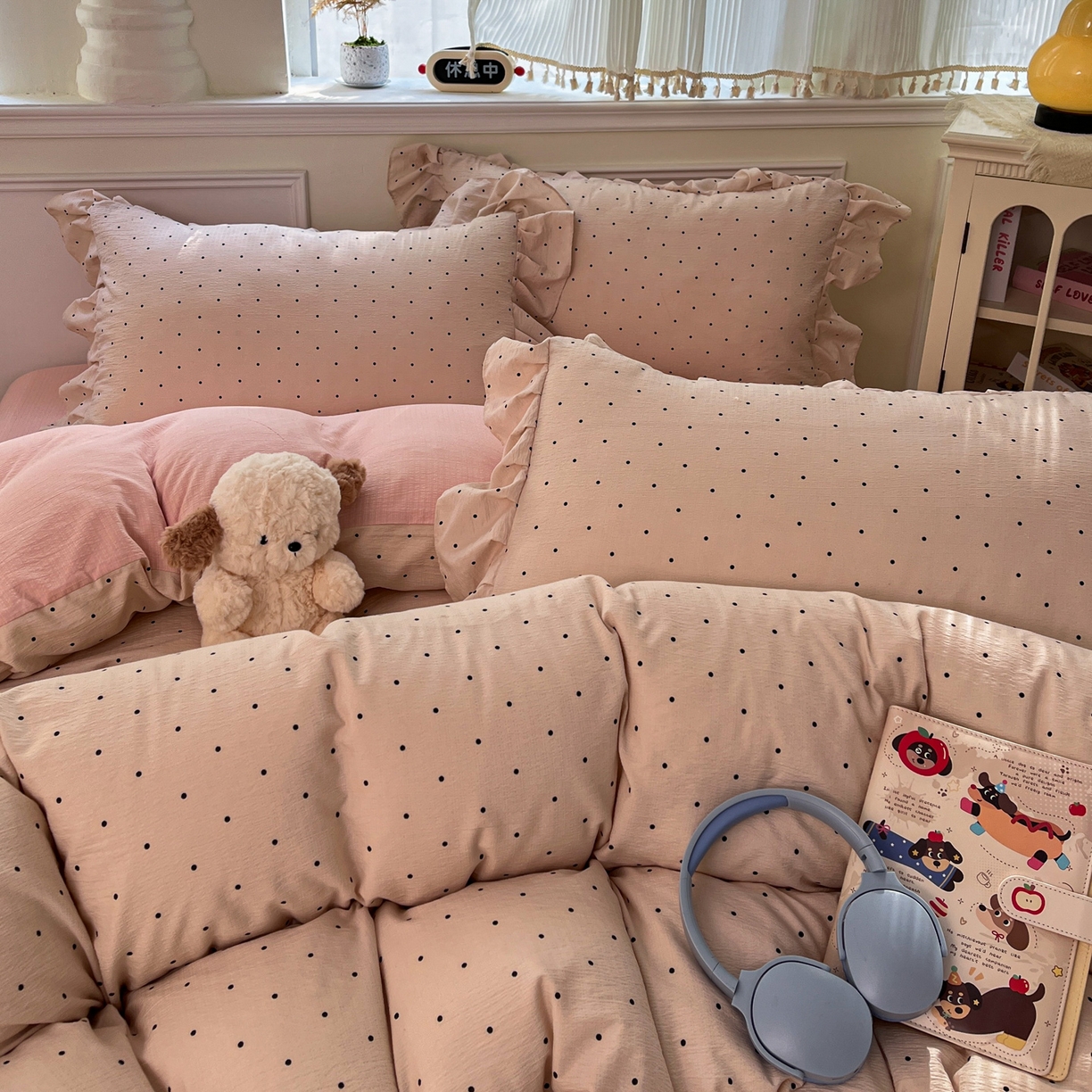 91家纺网 家纺一手货源 找家纺 摩妮卡 2026新款泡泡纱韩版印花花边四件套 粉色波点