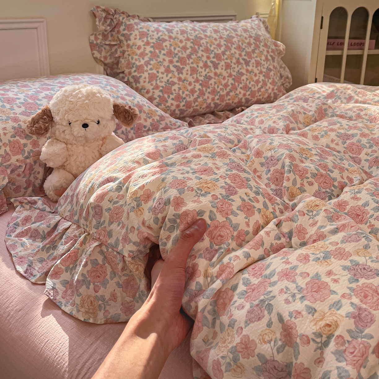 91家纺网 家纺一手货源 找家纺 摩妮卡 2026新款泡泡纱韩版印花花边四件套 玫瑰花园