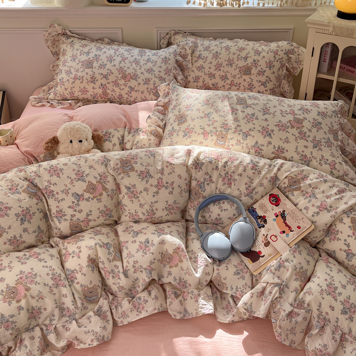 91家纺网 家纺一手货源 找家纺 摩妮卡 2026新款泡泡纱韩版印花花边四件套 玫瑰小狗