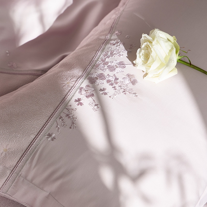 91家纺网 家纺一手货源 找家纺 诗黛尔 2026春夏新款提花长绒棉拼接刺绣四件套格蕾丝系列（会员-20） 格蕾丝-时尚紫