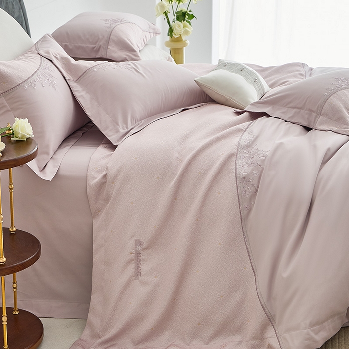 91家纺网 家纺一手货源 找家纺 诗黛尔 2026春夏新款提花长绒棉拼接刺绣四件套格蕾丝系列（会员-20） 格蕾丝-时尚紫