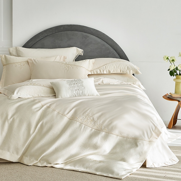 91家纺网 家纺一手货源 找家纺 诗黛尔 2026春夏新款提花长绒棉拼接刺绣四件套格蕾丝系列（会员-20） 格蕾丝-奶昔白