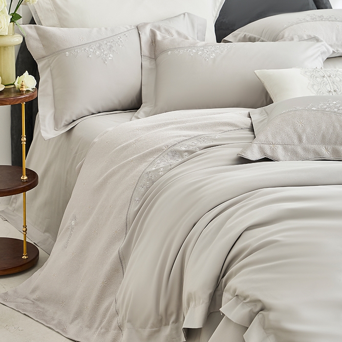 91家纺网 家纺一手货源 找家纺 诗黛尔 2026春夏新款提花长绒棉拼接刺绣四件套格蕾丝系列（会员-20） 格蕾丝-云石灰