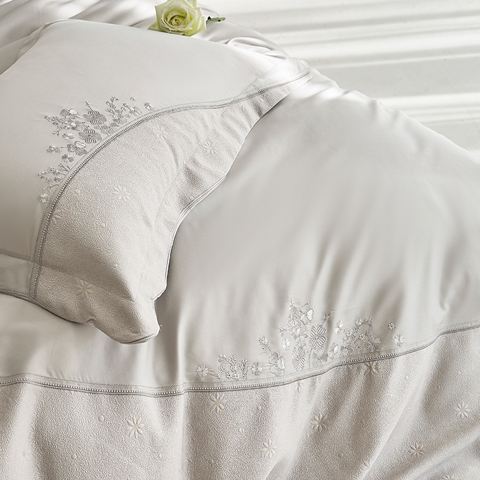 91家纺网 家纺一手货源 找家纺 诗黛尔 2026春夏新款提花长绒棉拼接刺绣四件套格蕾丝系列（会员-20） 格蕾丝-云石灰