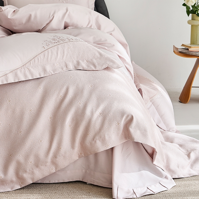 91家纺网 家纺一手货源 找家纺 诗黛尔 2026春夏新款提花长绒棉拼接刺绣四件套格蕾丝系列（会员-20） 格蕾丝-公主粉