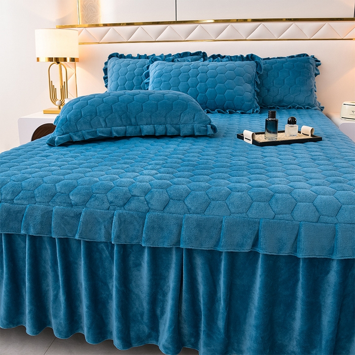 91家纺网 家纺一手货源 找家纺 优家居工厂店 2026新款纯色韩版花边牛奶绒夹棉床裙床罩加厚外贸直播 盛世-宝蓝