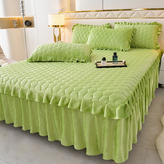 91家纺网 家纺一手货源 找家纺 优家居工厂店 2026新款纯色韩版花边牛奶绒夹棉床裙床罩加厚外贸直播 盛世-翠绿