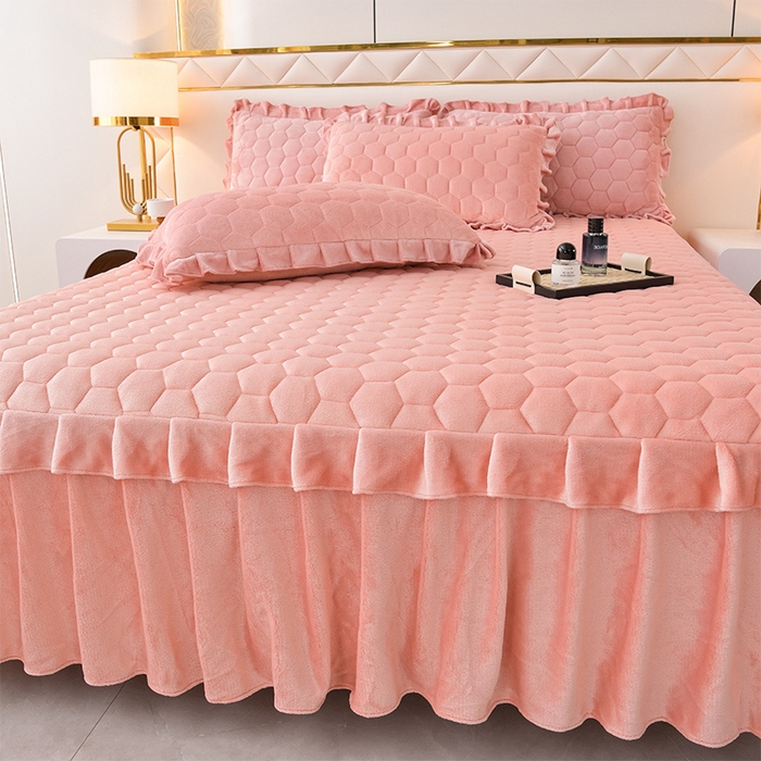 91家纺网 家纺一手货源 找家纺 优家居工厂店 2026新款纯色韩版花边牛奶绒夹棉床裙床罩加厚外贸直播 盛世-粉玉