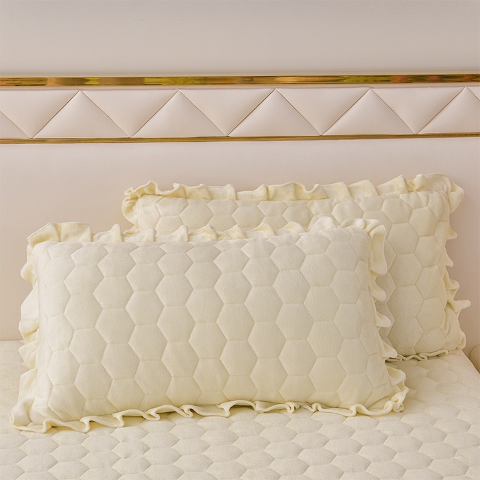 91家纺网 家纺一手货源 找家纺 优家居工厂店 2026新款纯色韩版花边牛奶绒夹棉床裙床罩加厚外贸直播 盛世-米白