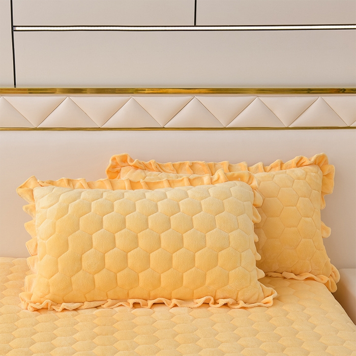 91家纺网 家纺一手货源 找家纺 优家居工厂店 2026新款纯色韩版花边牛奶绒夹棉床裙床罩加厚外贸直播 盛世-杏黄