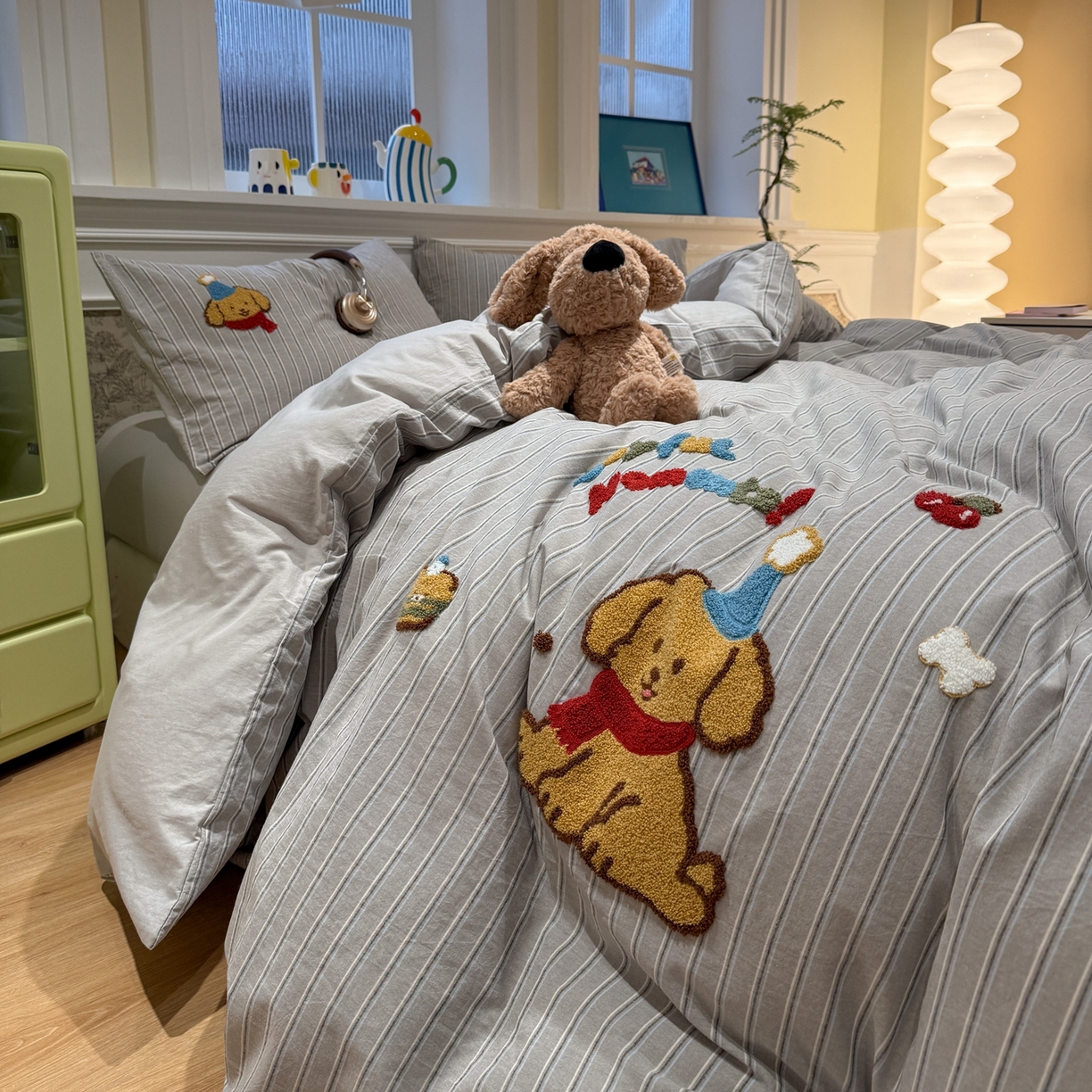 91家纺网 家纺一手货源 找家纺 珺柔家纺 2026新款全棉纯棉水洗棉毛巾绣四件套 汉堡小狗