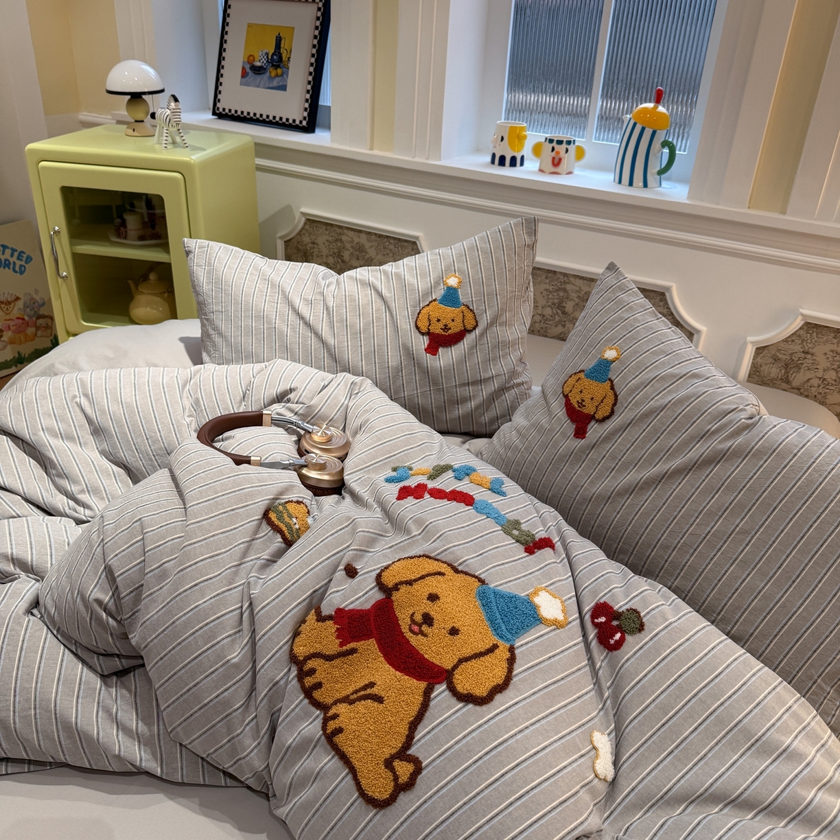 91家纺网 家纺一手货源 找家纺 珺柔家纺 2026新款全棉纯棉水洗棉毛巾绣四件套 汉堡小狗