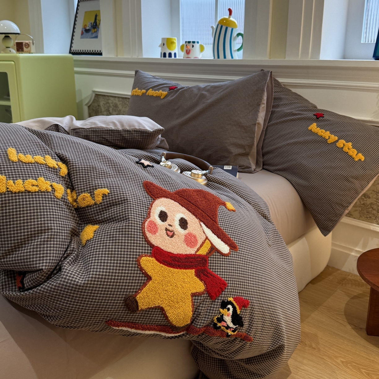 91家纺网 家纺一手货源 找家纺 珺柔家纺 2026新款全棉纯棉水洗棉毛巾绣四件套 快乐星