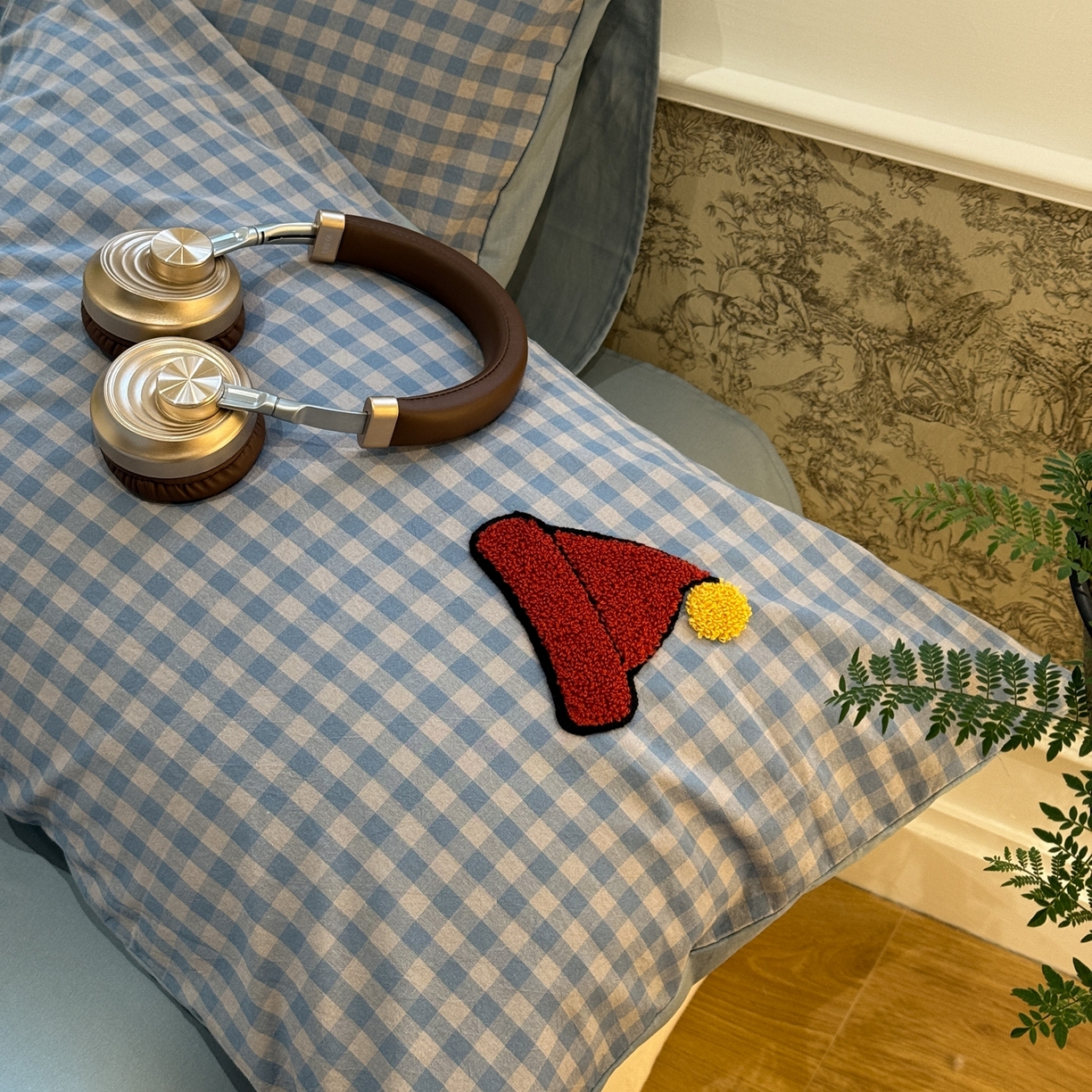 91家纺网 家纺一手货源 找家纺 珺柔家纺 2026新款全棉纯棉水洗棉毛巾绣四件套 雨中漫步