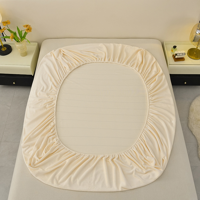 91家纺网 家纺一手货源 找家纺 优家居工厂店 2026新款纯色韩版花边牛奶绒床裙床罩加厚直播外贸可定做 盛世-米白