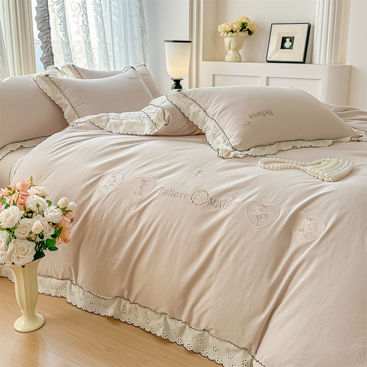 91家纺网 家纺一手货源 找家纺 梓之赫 2026新款A类云感纱花边四件套-欢乐时光 欢乐时光-杏色