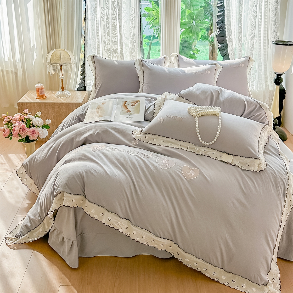 91家纺网 家纺一手货源 找家纺 梓之赫 2026新款A类云感纱花边四件套-欢乐时光 欢乐时光-灰色