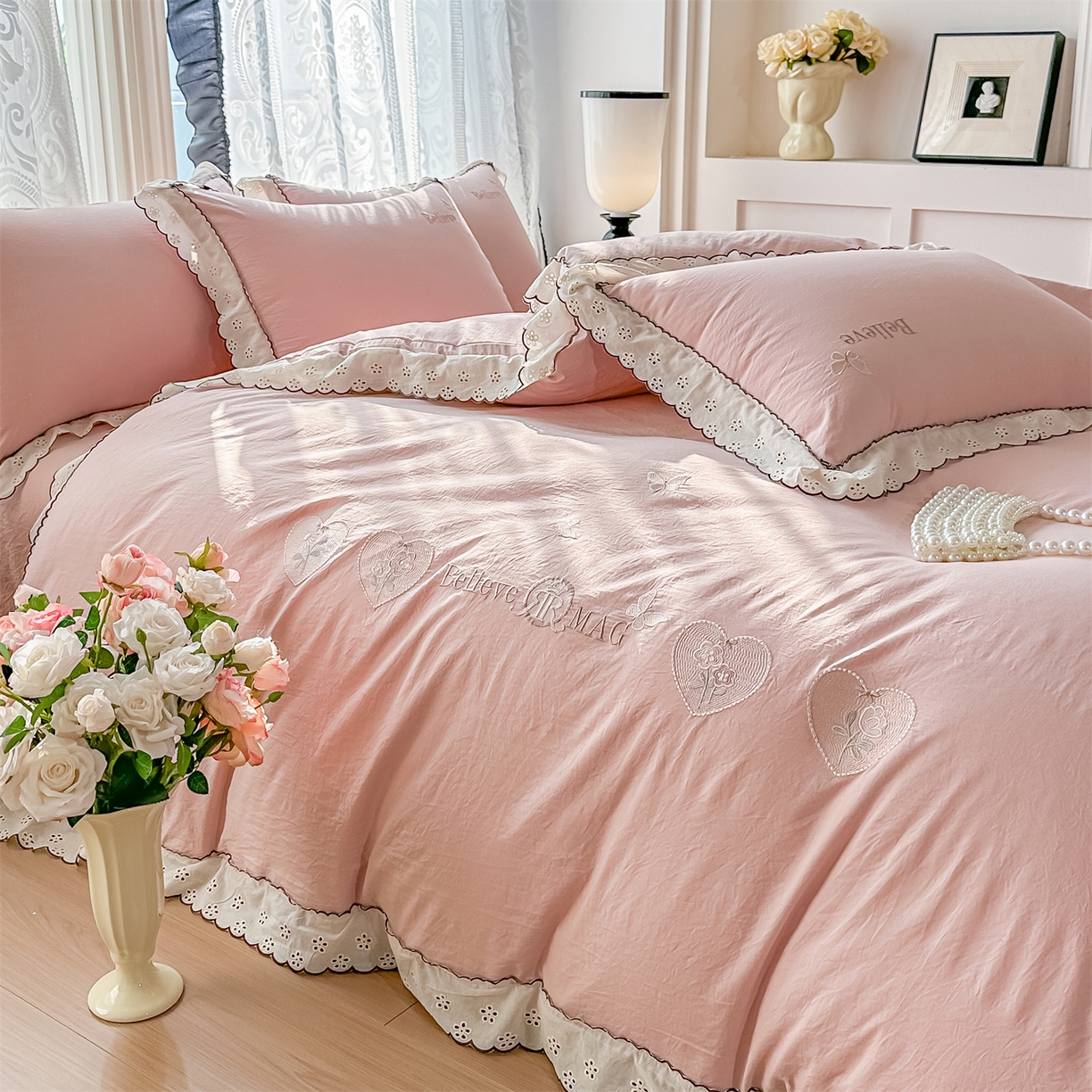 91家纺网 家纺一手货源 找家纺 梓之赫 2026新款A类云感纱花边四件套-欢乐时光 欢乐时光-少女粉