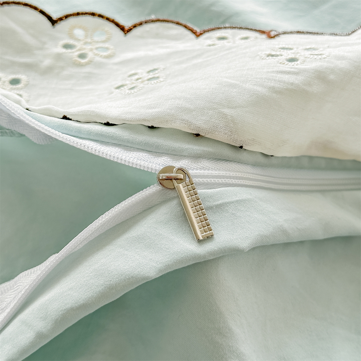 91家纺网 家纺一手货源 找家纺 梓之赫 2026新款A类云感纱花边四件套-欢乐时光 欢乐时光-水绿