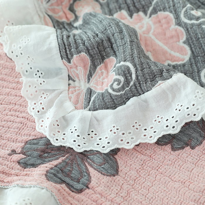 91家纺网 家纺一手货源 找家纺 朴尔家纺-毛巾被 2026新款韩式花边四层纱枕巾纯棉竹纤维加大成人纱布枕头巾 藤蔓之恋