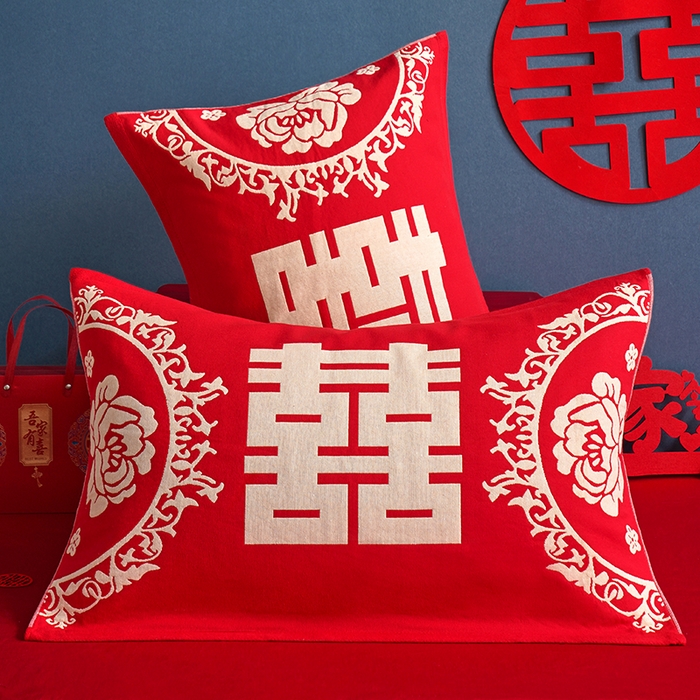 91家纺网 家纺一手货源 找家纺 朴尔家纺-毛巾被 2026新款全棉40股结婚大红多层纱布透气情侣婚庆枕巾 喜从天降