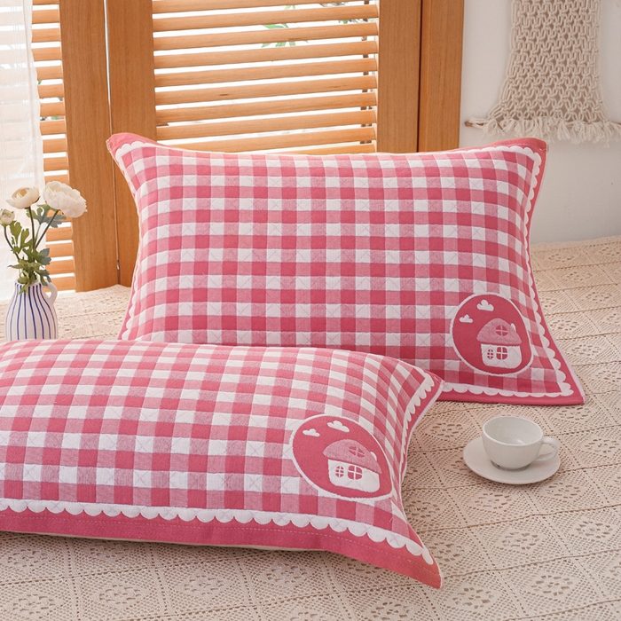 91家纺网 家纺一手货源 找家纺 朴尔家纺-毛巾被 2026新款夹棉加厚三层纱布枕巾 小房子红