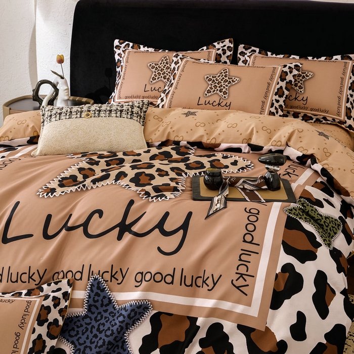 91家纺网 家纺一手货源 找家纺 宝薇 2026新款潮牌轻奢风加厚斜纹磨毛大版四件套 幸运豹纹