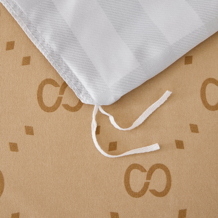 91家纺网 家纺一手货源 找家纺 宝薇 2026新款潮牌轻奢风加厚斜纹磨毛大版四件套 宝丽熊