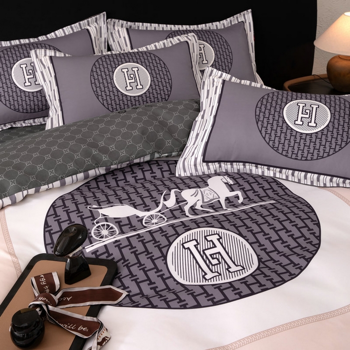 91家纺网 家纺一手货源 找家纺 宝薇 2026新款潮牌轻奢风加厚斜纹磨毛大版四件套 马上暴富