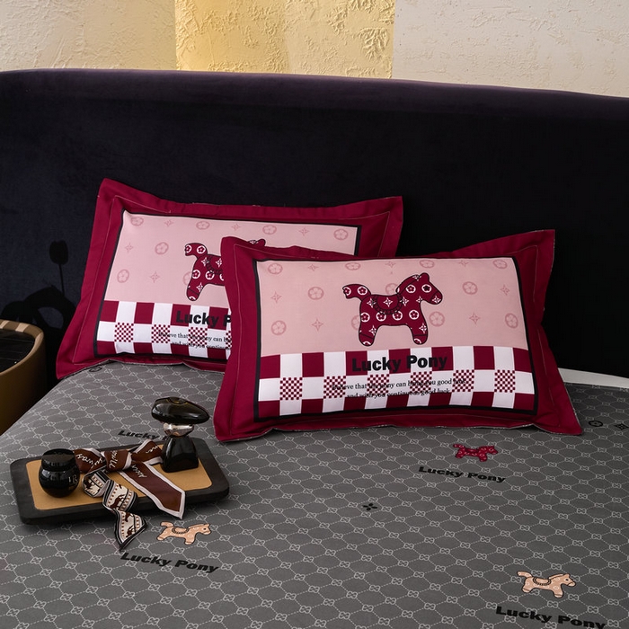 91家纺网 家纺一手货源 找家纺 宝薇 2026新款潮牌轻奢风加厚斜纹磨毛大版四件套 马上好运