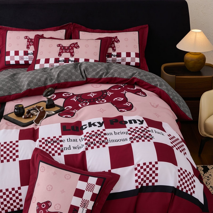 91家纺网 家纺一手货源 找家纺 宝薇 2026新款潮牌轻奢风加厚斜纹磨毛大版四件套 马上好运