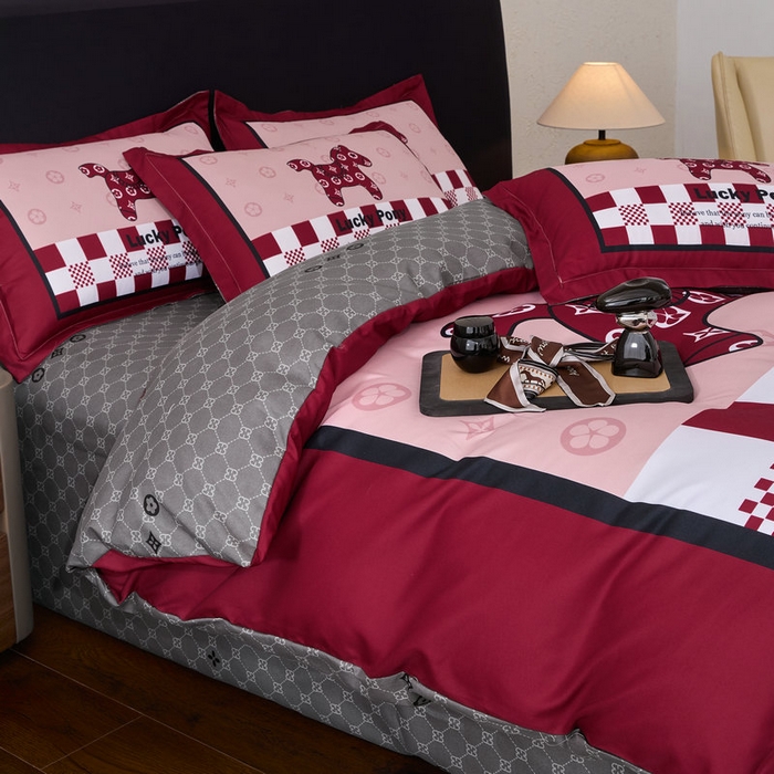 91家纺网 家纺一手货源 找家纺 宝薇 2026新款潮牌轻奢风加厚斜纹磨毛大版四件套 马上好运