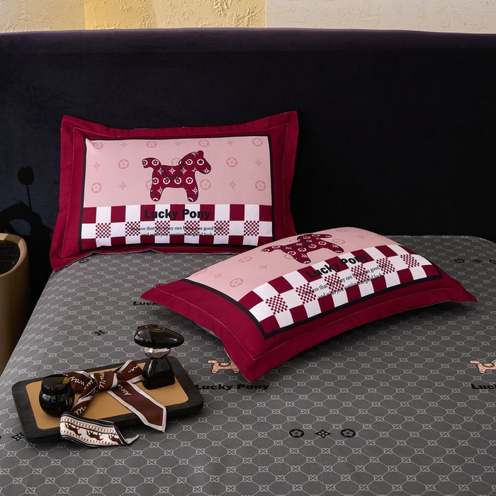 91家纺网 家纺一手货源 找家纺 宝薇 2026新款潮牌轻奢风加厚斜纹磨毛大版四件套 马上好运