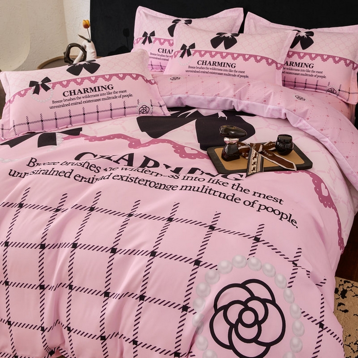 91家纺网 家纺一手货源 找家纺 宝薇 2026新款潮牌轻奢风加厚斜纹磨毛大版四件套 山茶珍珠