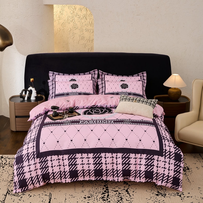 91家纺网 家纺一手货源 找家纺 宝薇 2026新款潮牌轻奢风加厚斜纹磨毛大版四件套 小香风