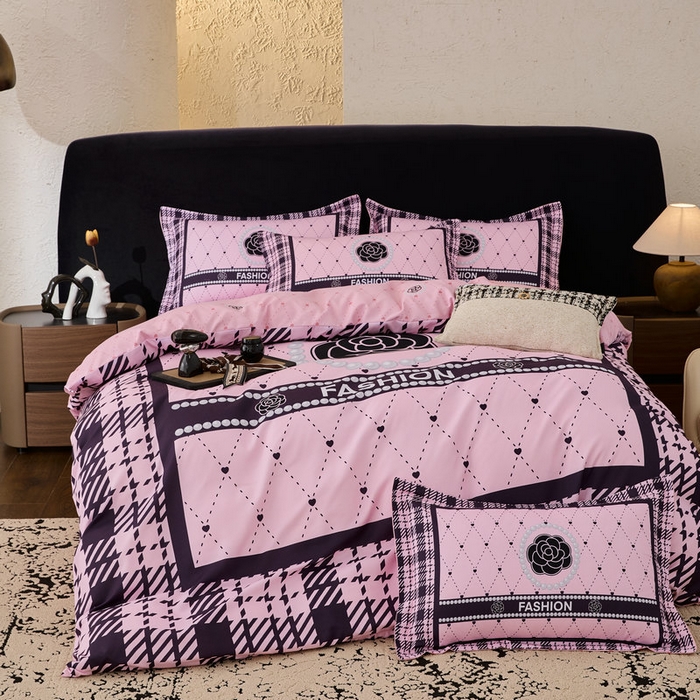 91家纺网 家纺一手货源 找家纺 宝薇 2026新款潮牌轻奢风加厚斜纹磨毛大版四件套 小香风