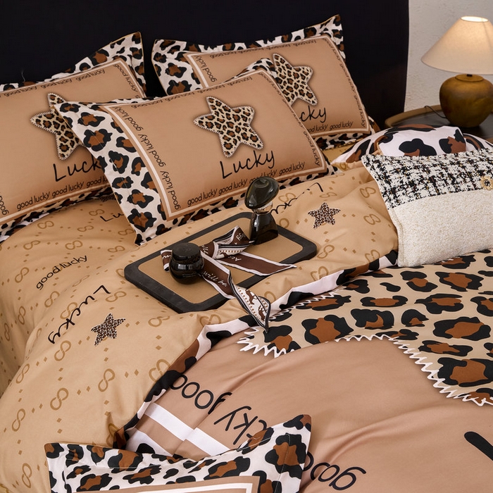 91家纺网 家纺一手货源 找家纺 宝薇 2026新款潮牌轻奢风加厚斜纹磨毛大版四件套 幸运豹纹