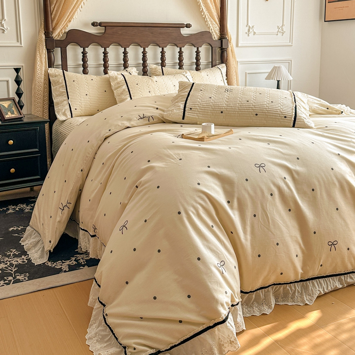 91家纺网 家纺一手货源 找家纺 美梦家纺 2026春夏新款全棉花边全棉床盖四件套系列 波点蝴蝶结·咖