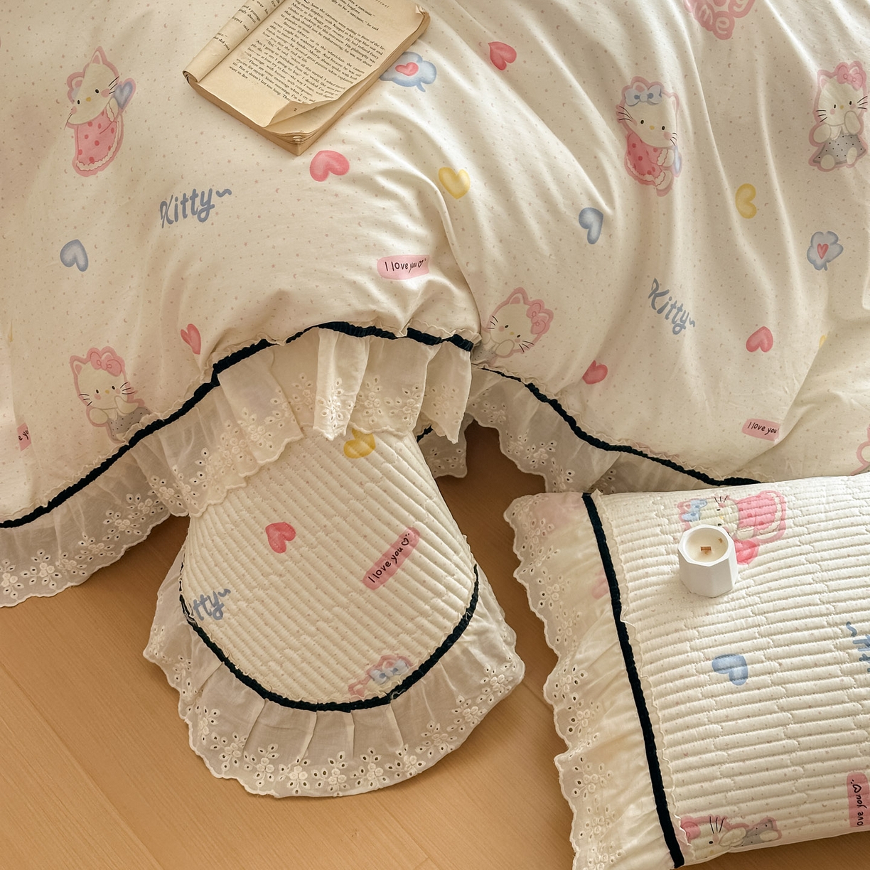 91家纺网 家纺一手货源 找家纺 美梦家纺 2026春夏新款全棉花边全棉床盖四件套系列 凯蒂乐园