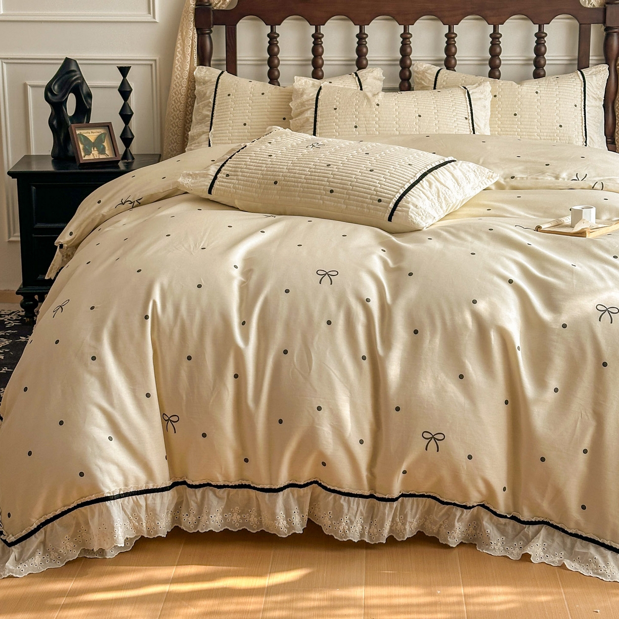 91家纺网 家纺一手货源 找家纺 美梦家纺 2026春夏新款全棉花边全棉床盖四件套系列 波点蝴蝶结·咖