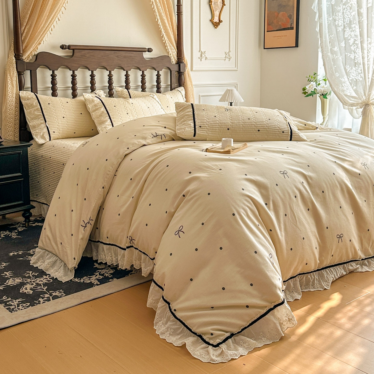 91家纺网 家纺一手货源 找家纺 美梦家纺 2026春夏新款全棉花边全棉床盖四件套系列 波点蝴蝶结·咖