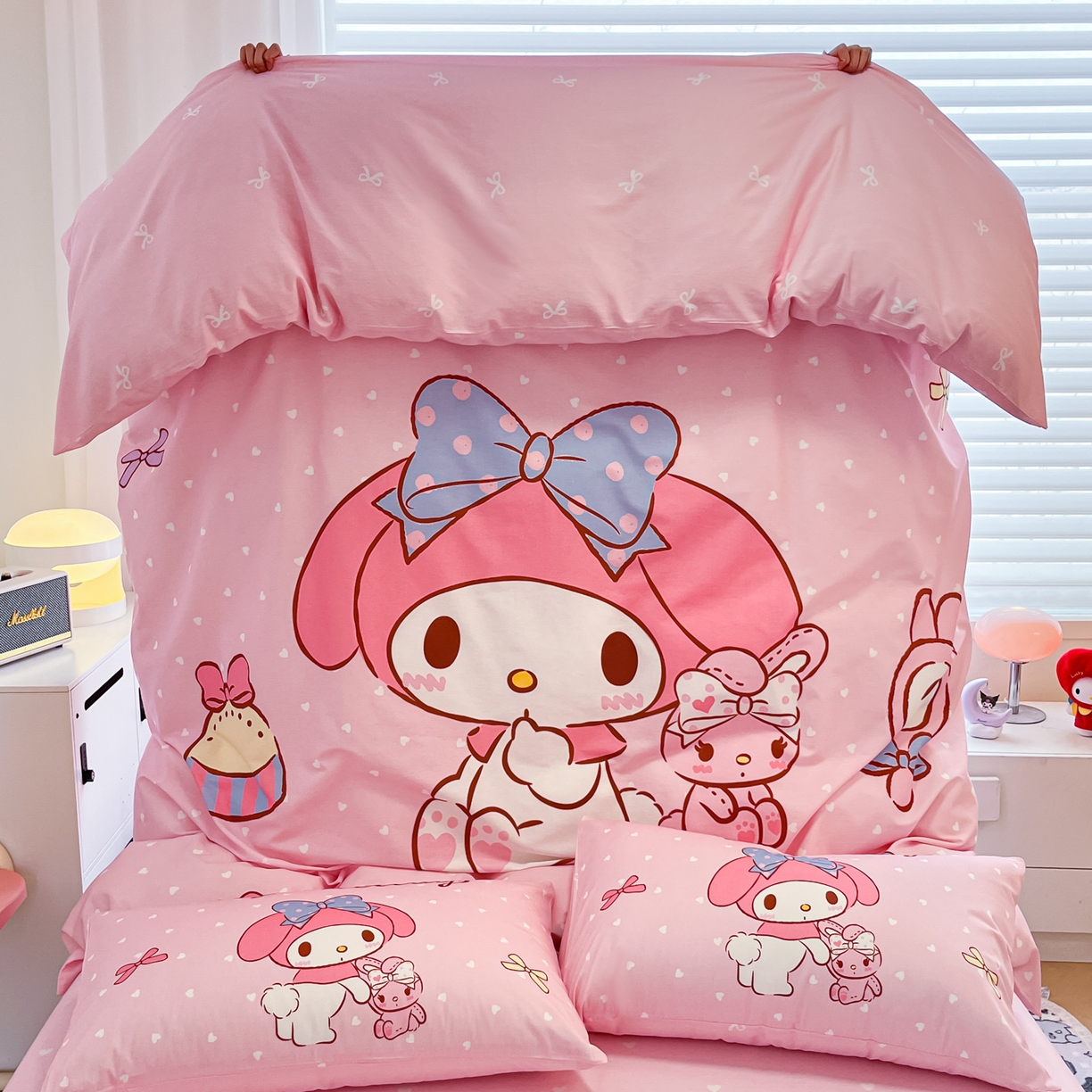 91家纺网 家纺一手货源 找家纺 暮思家居 2026新款正版授权三丽鸥大版全棉纯棉数码印花纯棉四件套系列-第二批(专版花型) 大版-小兔美乐蒂