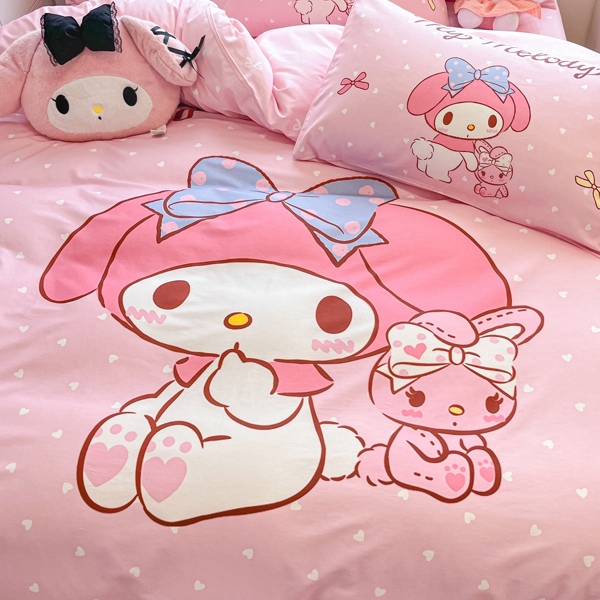 91家纺网 家纺一手货源 找家纺 暮思家居 2026新款正版授权三丽鸥大版全棉纯棉数码印花纯棉四件套系列-第二批(专版花型) 大版-小兔美乐蒂