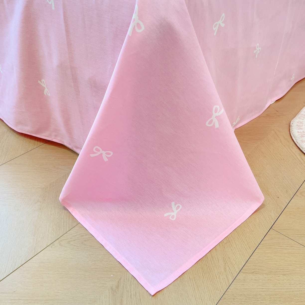 91家纺网 家纺一手货源 找家纺 暮思家居 2026新款正版授权三丽鸥大版全棉纯棉数码印花纯棉四件套系列-第二批(专版花型) 大版-豹纹凯蒂猫