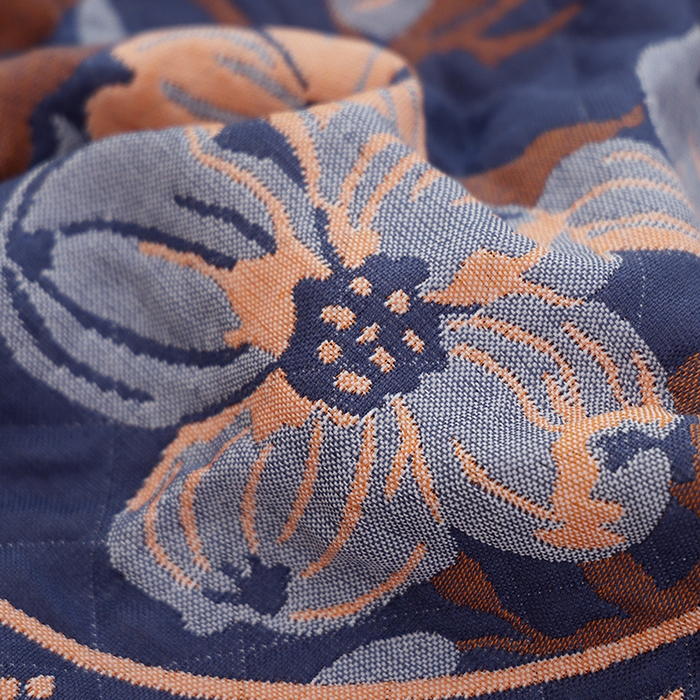 91家纺网 家纺一手货源 找家纺 朴尔家纺-毛巾被 2026新款全棉色织提花宽边定位四层纱布枕巾 春意浓-藏青