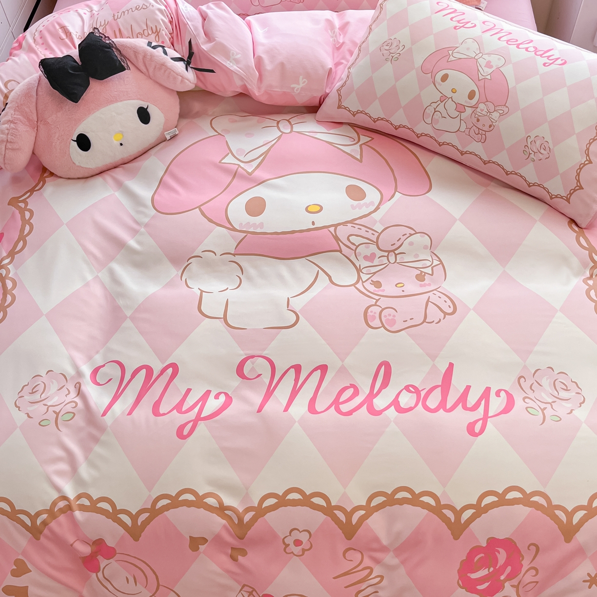 91家纺网 家纺一手货源 找家纺 暮思家居 2026新款正版授权三丽鸥大版全棉纯棉数码印花纯棉四件套系列-第二批(专版花型) 大版-公主美乐蒂