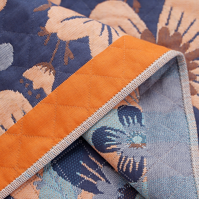 91家纺网 家纺一手货源 找家纺 朴尔家纺-毛巾被 2026新款全棉色织提花宽边定位四层纱布枕巾 梅花朵朵-藏青