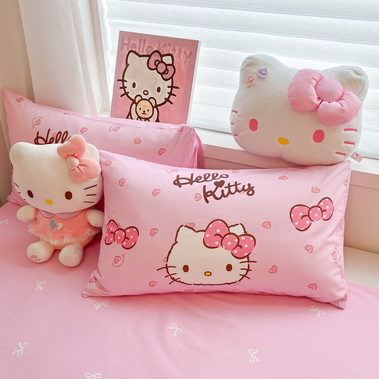 91家纺网 家纺一手货源 找家纺 暮思家居 2026新款正版授权三丽鸥大版全棉纯棉数码印花纯棉四件套系列-第二批(专版花型) 大版-蝴蝶结KT